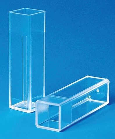 BRAND<sup>®</sup> macro-cuvette