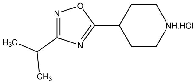 4-(3-Isopropyl-1,2,4-oxadiazol-5-yl)piperidine hydrochloride