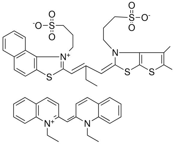 1-ETHYL-2-[(E)-(1-ETHYL-2(1H)-QUINOLINYLIDENE)METHYL]QUINOLINIUM 3-(2-{(1E)-2-[(E)-(5,6-DIMETHYL-1-(3-SULFONATOPROPYL)THIENO[3,2-D][1,3]THIAZOL-2(1H)-YLIDENE)METHYL]-1-BUTENYL}NAPHTHO[1,2-D][1,3]THIAZOL-1-IUM-1-YL)-1-PROPANESULFONATE