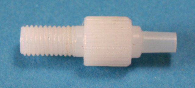 Threaded vessel adapter