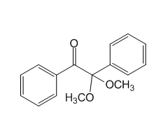 2,2-Dimethoxy-2-phenylacetophenone